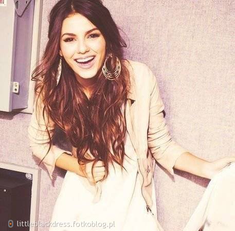 Victoria Justice :)