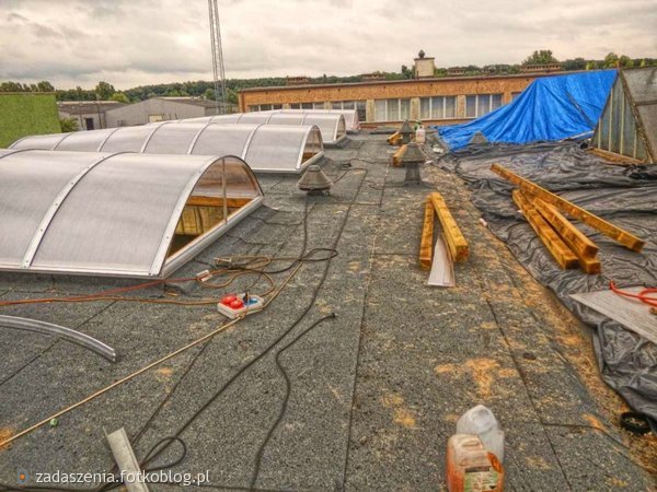 zadaszenia, poliwęglan, świetliki dachowe, pasma świetlne Będzin 