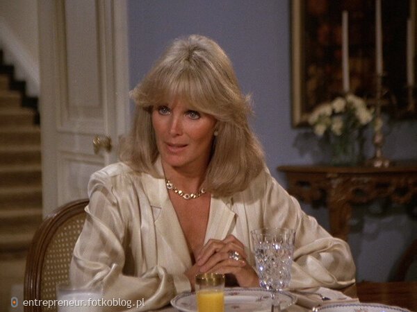 Linda Evans as Krystle 34