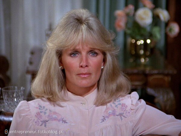 Linda Evans as Krystle 37