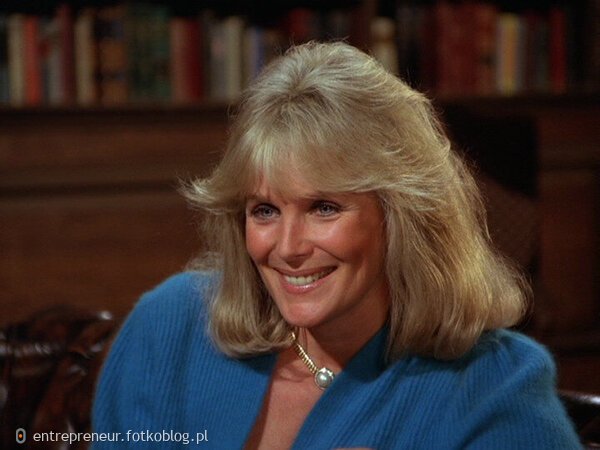 Linda Evans as Krystle 38