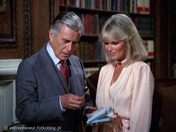 Linda Evans as Krystle 39