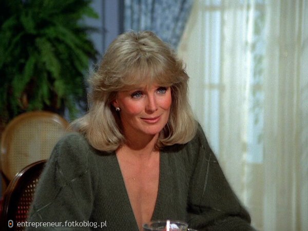 Linda Evans as Krystle, Feb 2