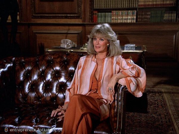 Linda Evans as Krystle, Feb 2