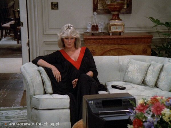 Linda Evans as Krystle, Feb 2