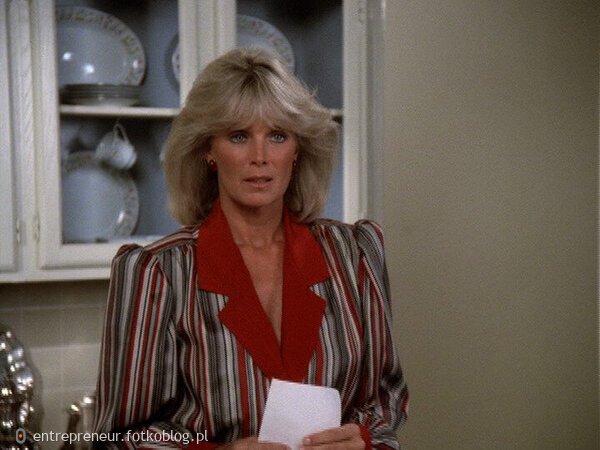 Linda Evans as Krystle 53