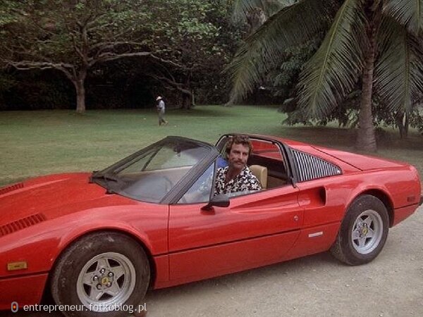 TOM SELLECK AS MAGNUM PI 5