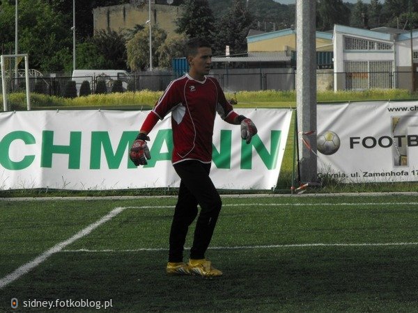 Z podwórka na stadion.