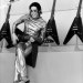 MICHAEL JACKSON  :: MICHAEL JACKSON GRAJĄCY NA GITARZE. JA TEŻ GRAM NA GITARZE, PIANINIE, KAYBOARDZIE, FORTEPIANIE, I  